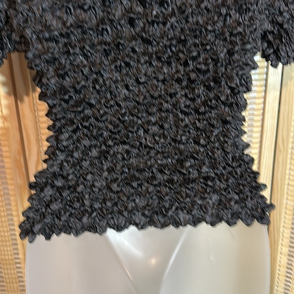 Vintage Y2K Black Cropped Silk Feel Stretchy Ruffled Short Sleeve Popcorn Shirt - Picture 12 of 14